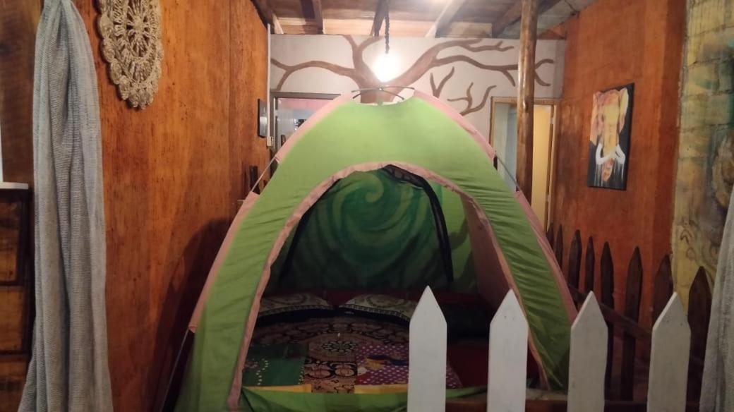 Хостел Tree House Cafe Элла Экстерьер фото