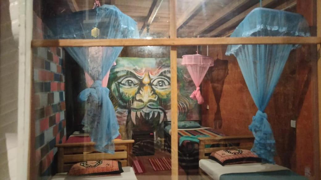 Хостел Tree House Cafe Элла Экстерьер фото